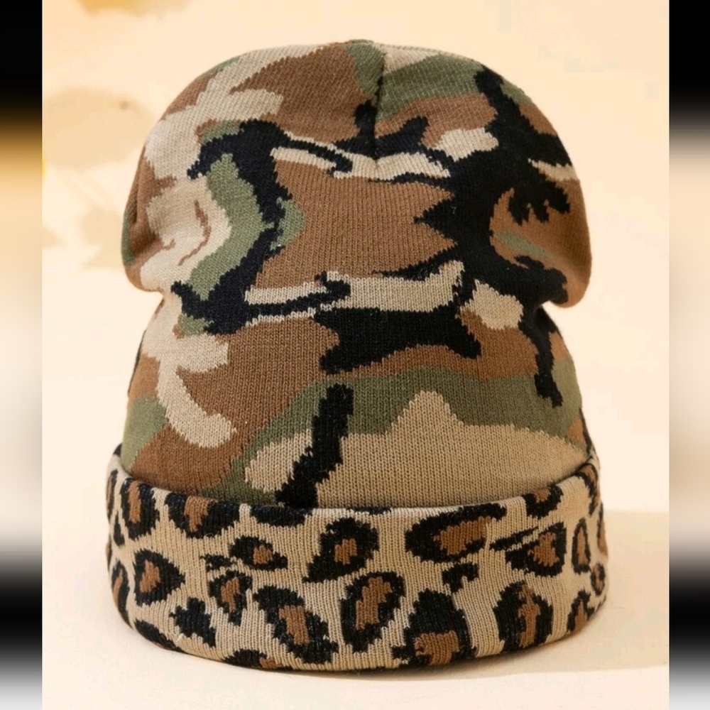 * Women Leopard & Camo Pattern Cuff Beanie